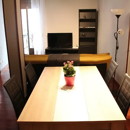 Center 2 Hab דירה בילבאו
